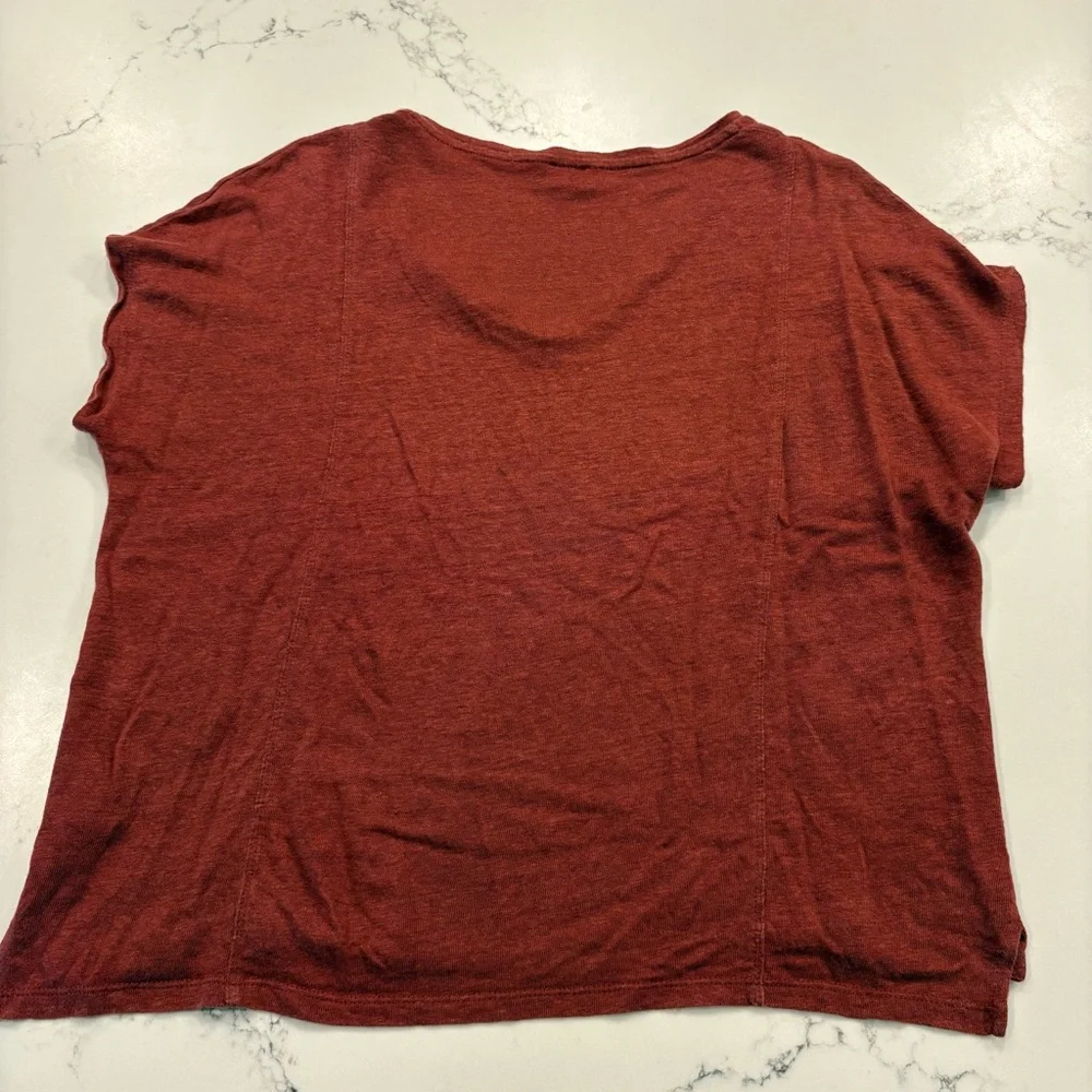 Poetry Linen Women's V-Neck Short Sleeve Loose Fit Tee in Rust Red Orange - Picture 5 of 8
